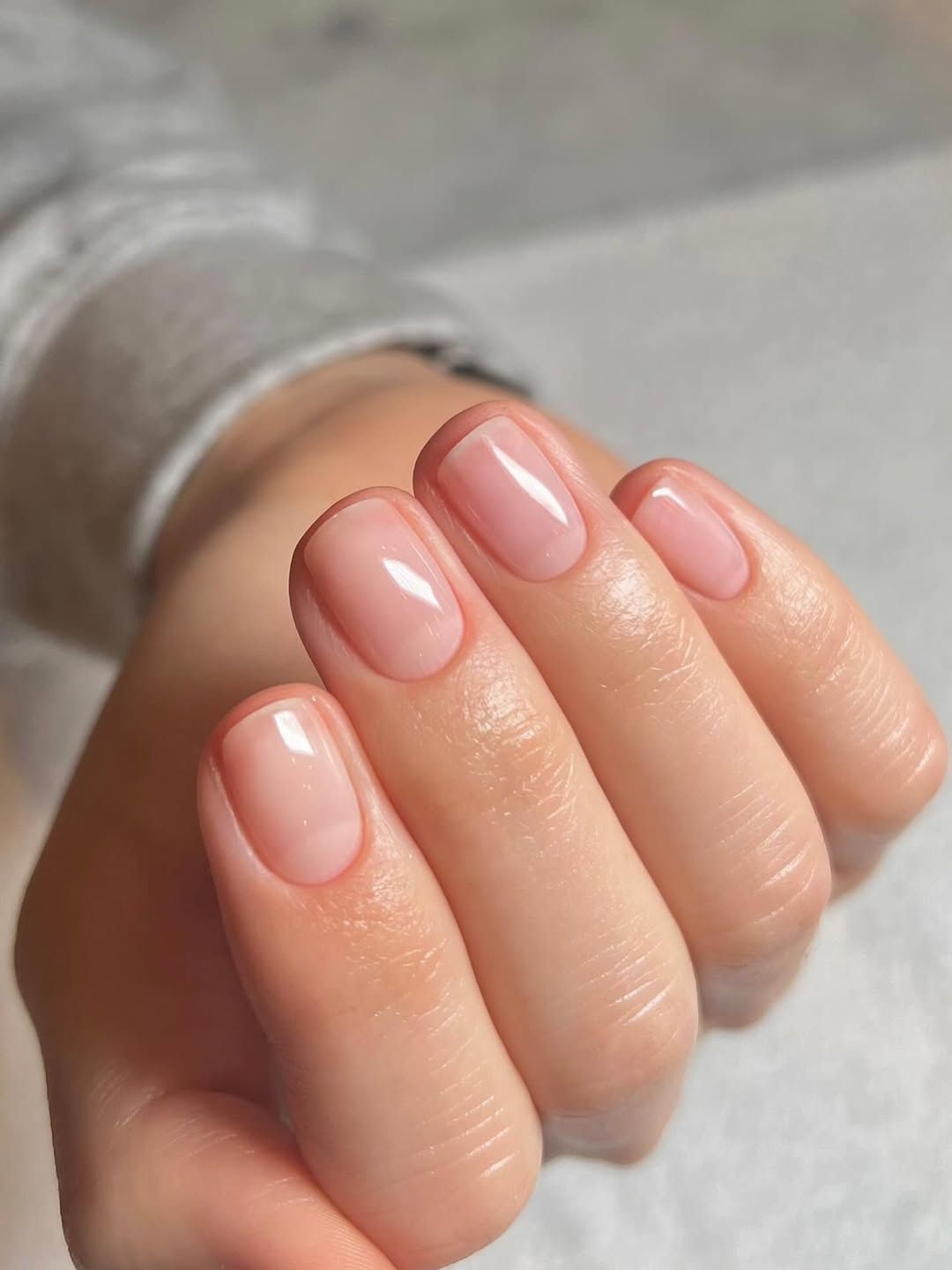 Manicure at Luxe by Edialo