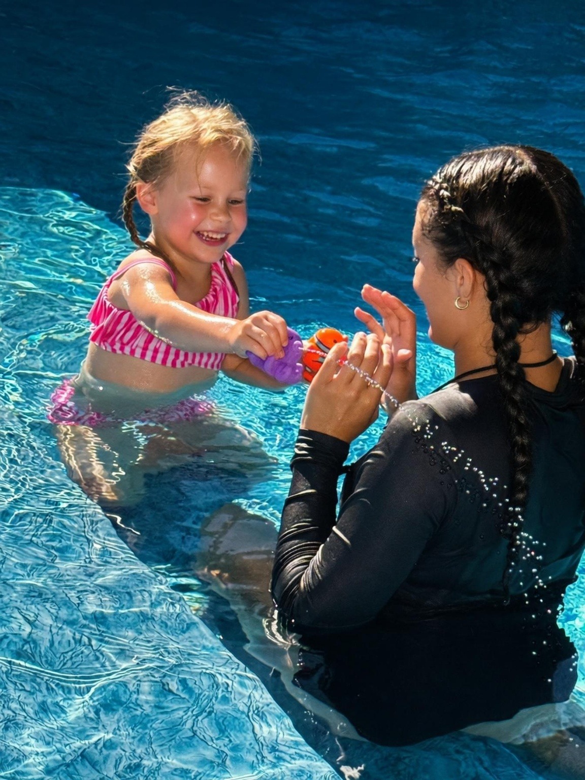 Goggles, kickboard, wall-ready — Little Splash starter kit