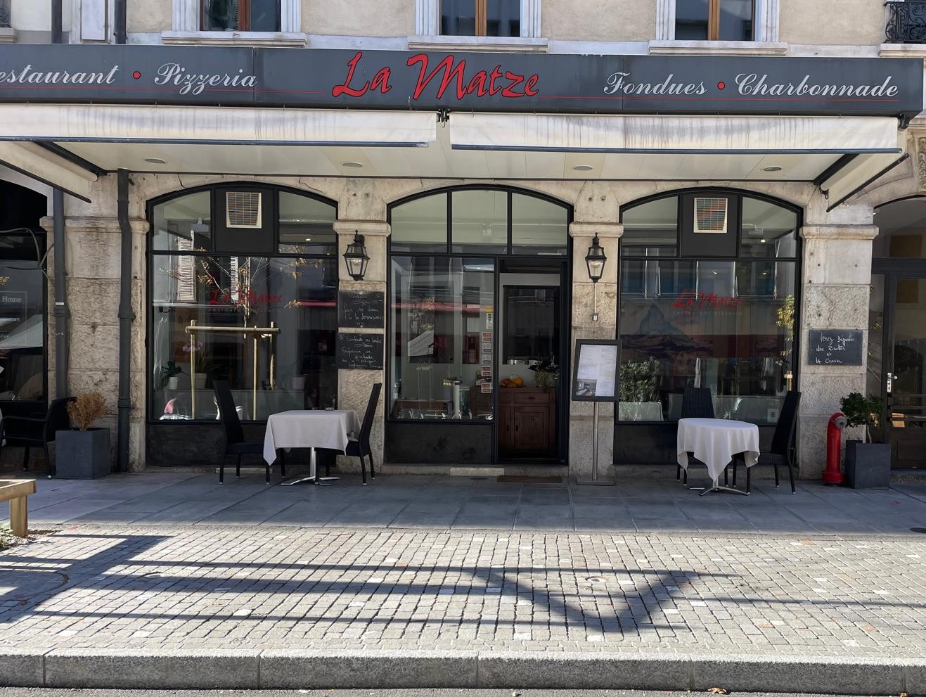 La devanture du restaurant La Matze à Genève