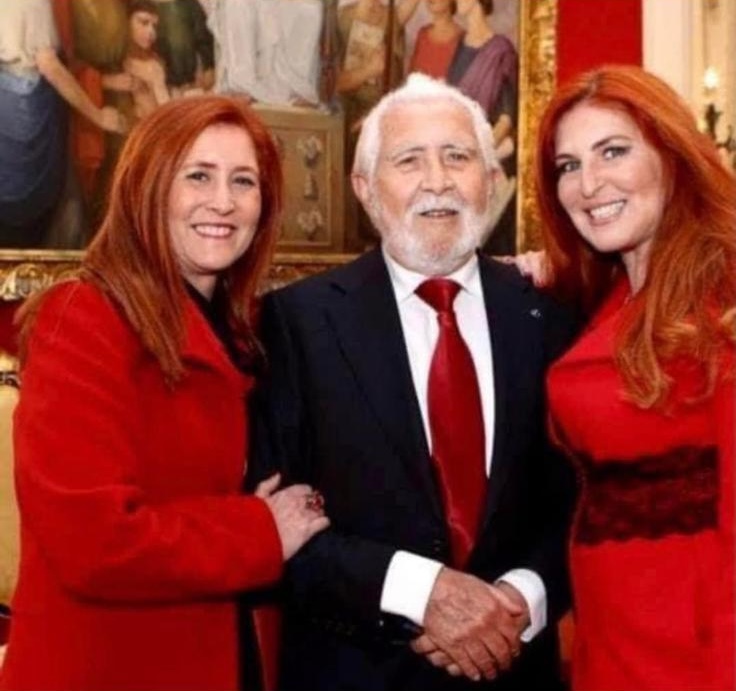 The Nepomuceno sisters with their father, Comendador Rui Nepomuceno