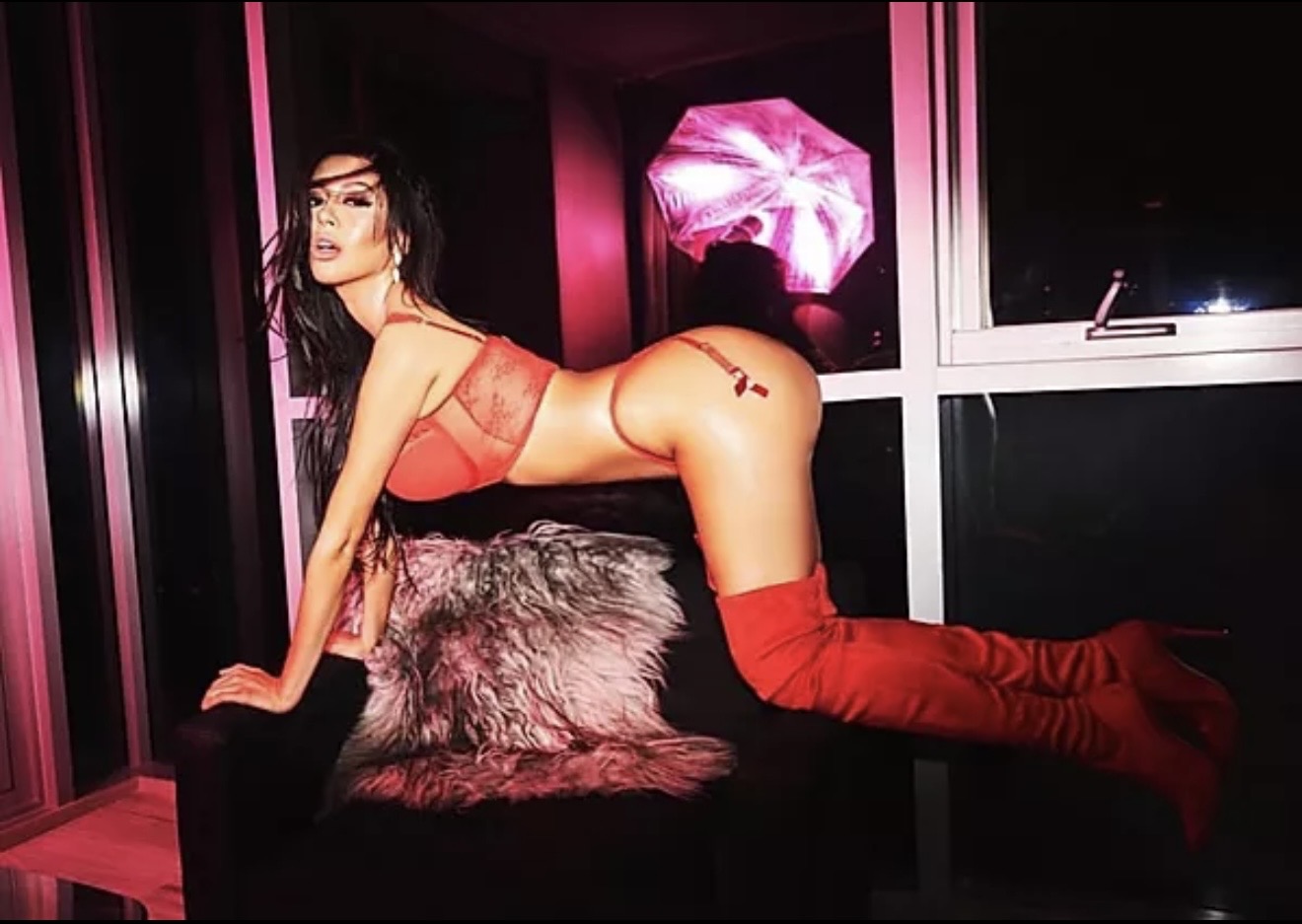 Mirandra Vixen 30