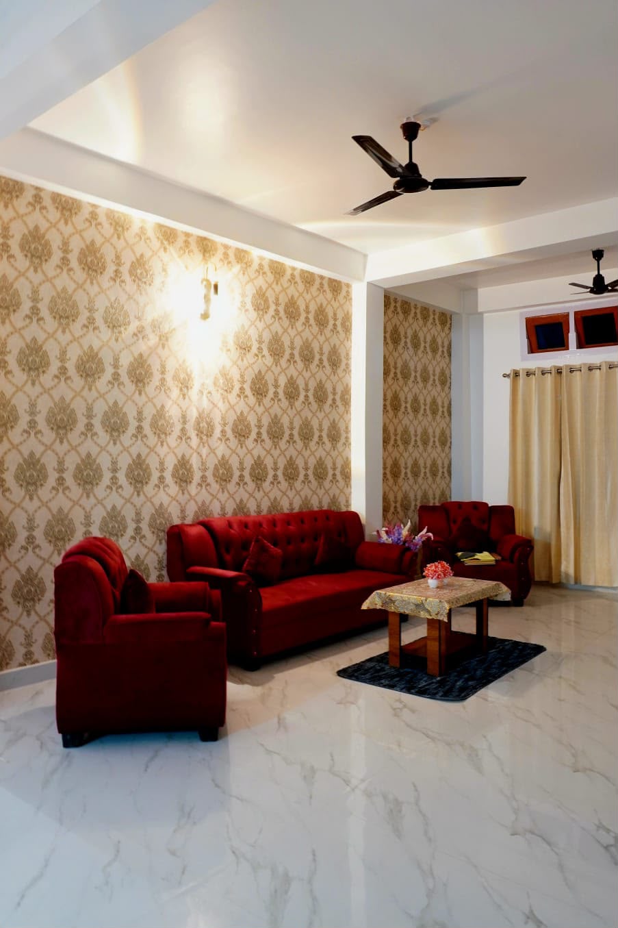Aakaxbeli homestay living space